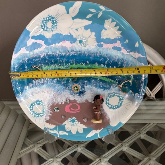 Handmade Upcycled Handpainted Disney Moana Decorative Plate - Picture 6 of 6
